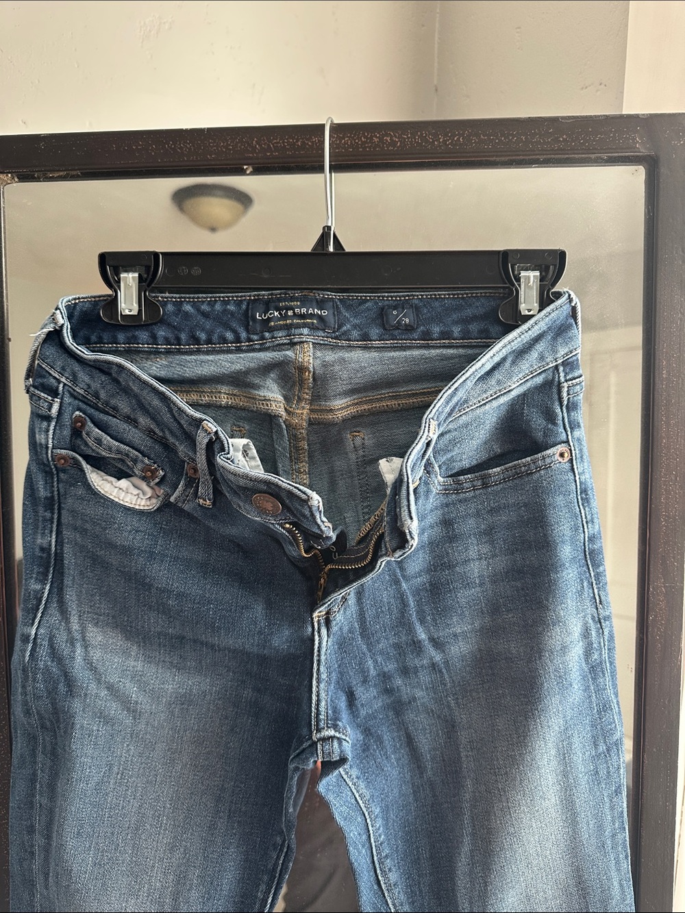 Lucky Brand Women’s Slim Straight Medium Blue Denim Jeans